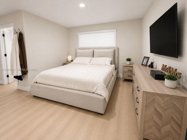 6538 NW 170th Ln, Hialeah, FL 33015