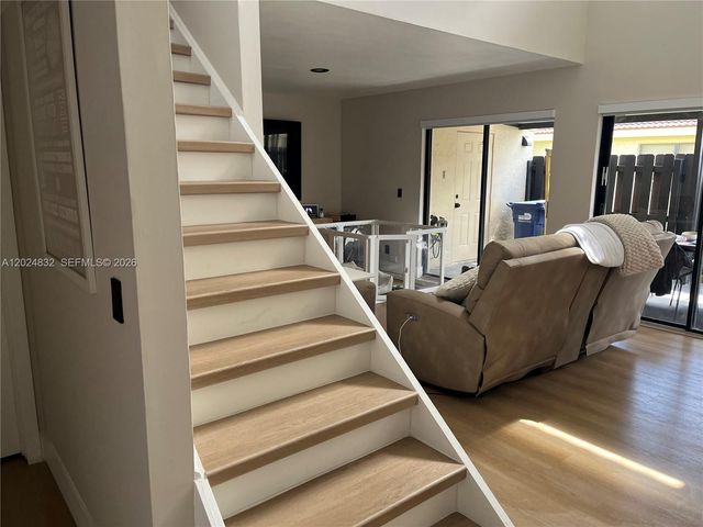 6538 NW 170th Ln, Hialeah, FL 33015