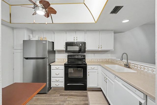 7360 ULMERTON ROAD 2B, Largo, FL 33771