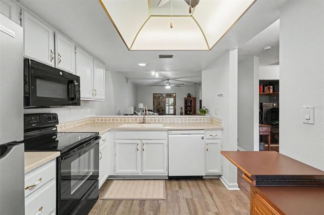 7360 ULMERTON ROAD 2B, Largo, FL 33771
