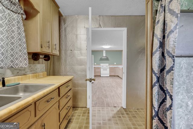 89 New House Road, Canon, GA 30520
