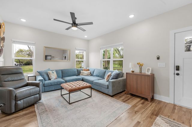 121 Broadway, Old Hickory, TN 37138