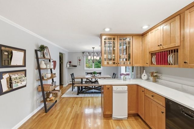 11 Sunrise Road, Foxboro, MA 02035