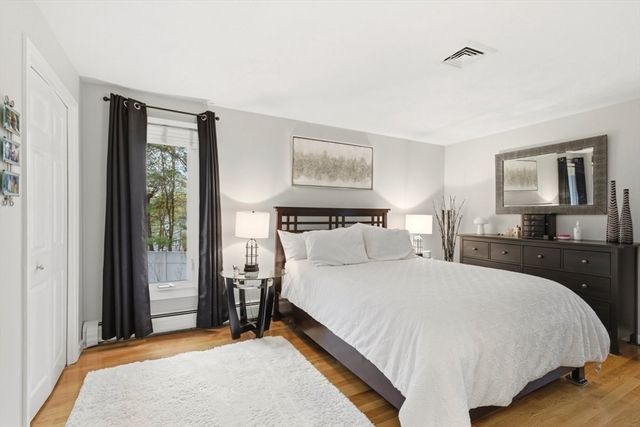 11 Sunrise Road, Foxboro, MA 02035