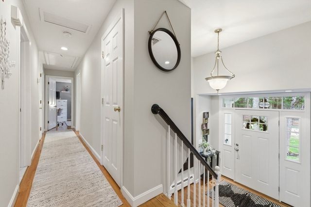 11 Sunrise Road, Foxboro, MA 02035