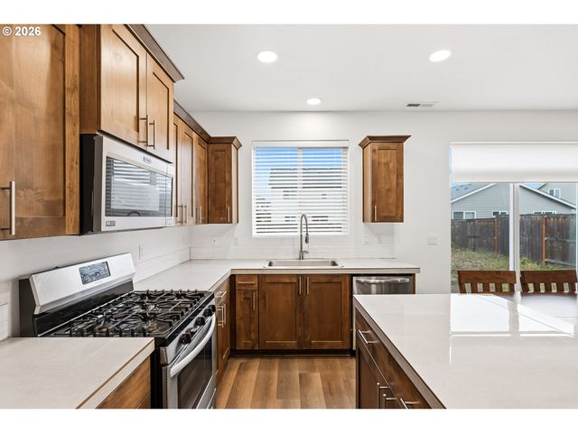 2095 S HEATHER St, Cornelius, OR 97113