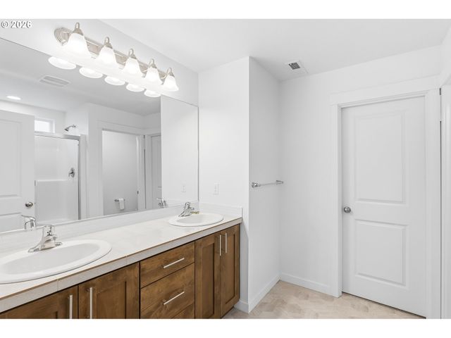 2095 S HEATHER St, Cornelius, OR 97113