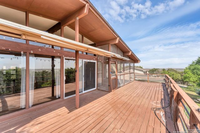 667 Fredericksburg, New Braunfels, TX 78130