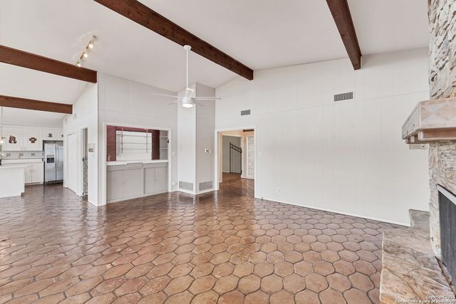 667 Fredericksburg, New Braunfels, TX 78130