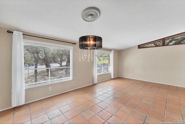667 Fredericksburg, New Braunfels, TX 78130