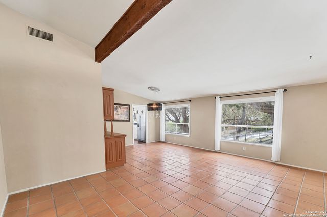 667 Fredericksburg, New Braunfels, TX 78130