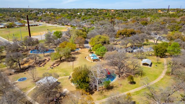 667 Fredericksburg, New Braunfels, TX 78130