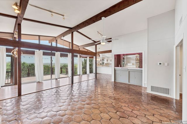 667 Fredericksburg, New Braunfels, TX 78130