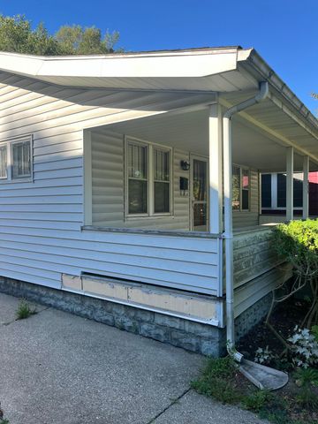 863 E Isabella Avenue, Muskegon, MI 49442