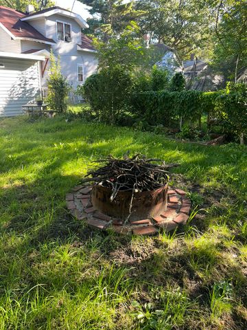 863 E Isabella Avenue, Muskegon, MI 49442