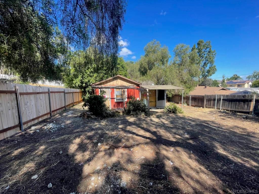Image 6 of property listing at 8574 Atlas View, Santee, CA 92071
