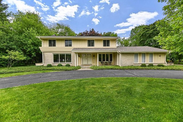 12955 Dunwoody DRIVE, Elm Grove, WI 53122