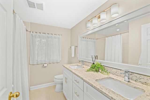 12955 Dunwoody DRIVE, Elm Grove, WI 53122