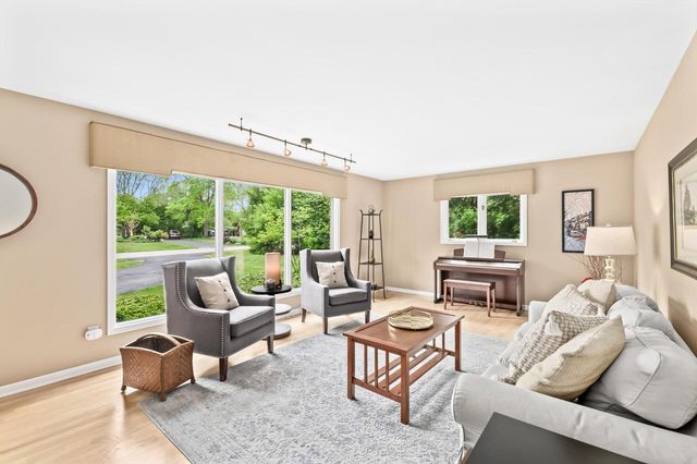 12955 Dunwoody DRIVE, Elm Grove, WI 53122