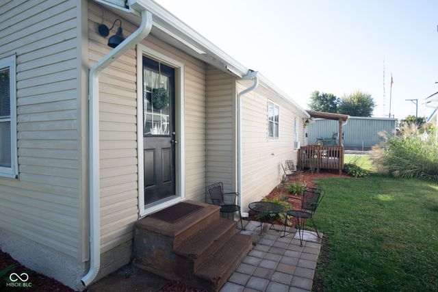 520 E 9th Street, Rushville, IN 46173