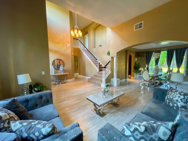 348 Ainsdale Ct, Roseville, CA 95747