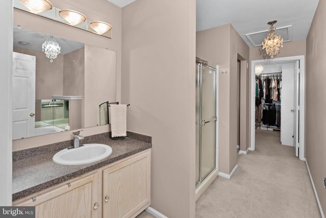 9 AUTUMN LN, Burlington, NJ 08016