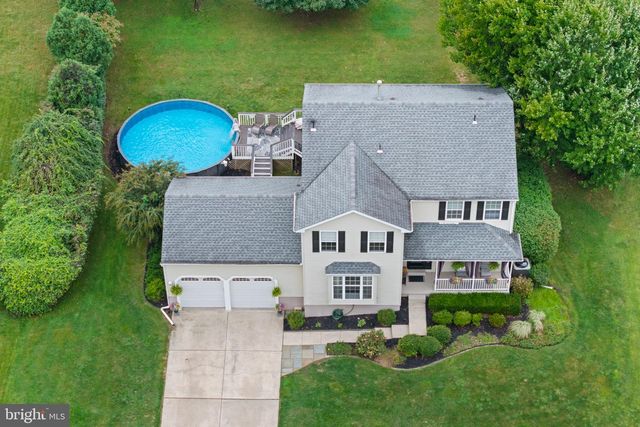 9 AUTUMN LN, Burlington, NJ 08016