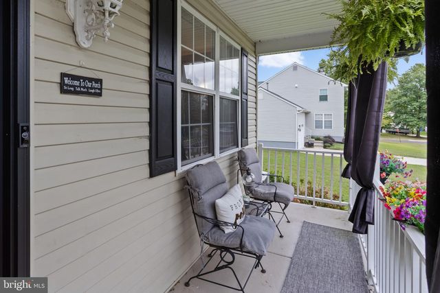 9 AUTUMN LN, Burlington, NJ 08016
