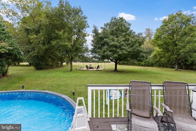 9 AUTUMN LN, Burlington, NJ 08016