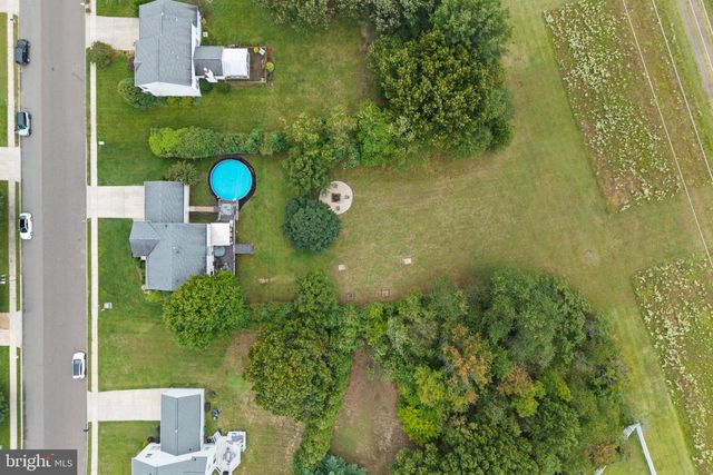 9 AUTUMN LN, Burlington, NJ 08016