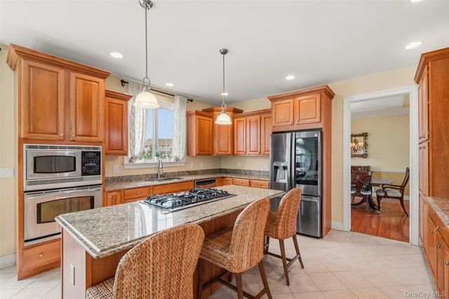 11 Hopeview Court, Newburgh, NY 12550