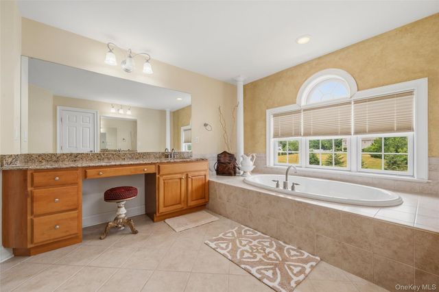 11 Hopeview Court, Newburgh, NY 12550
