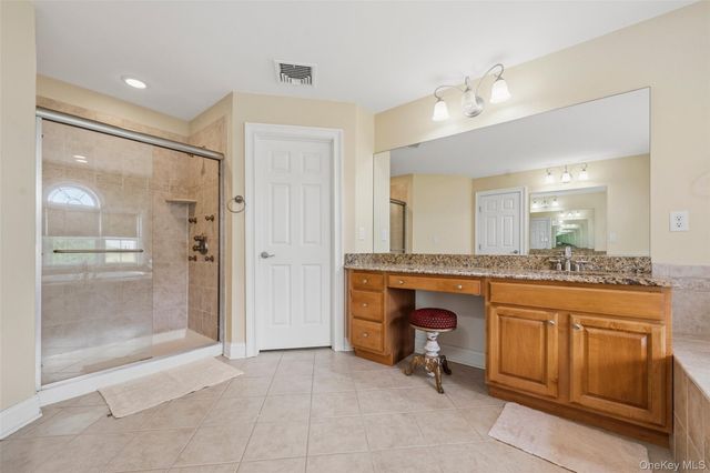 11 Hopeview Court, Newburgh, NY 12550