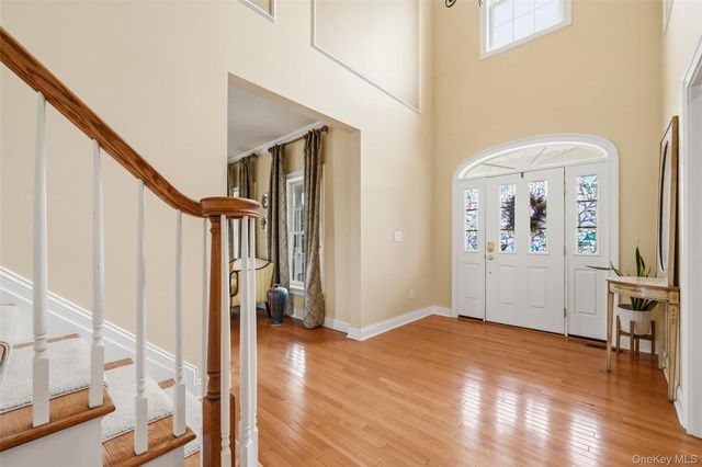 11 Hopeview Court, Newburgh, NY 12550