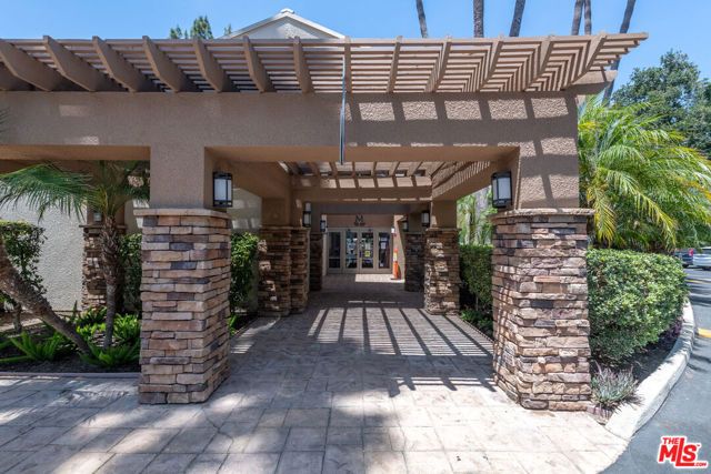 5500 Owensmouth Avenue 328, Woodland Hills (los Angeles), CA 91367