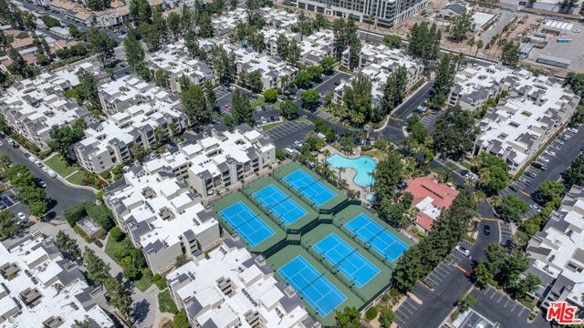 5500 Owensmouth Avenue 328, Woodland Hills (los Angeles), CA 91367