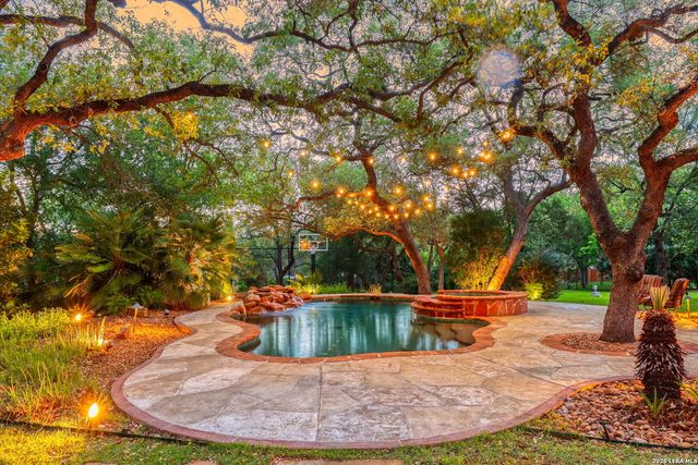 8902 Sonata Court, San Antonio, TX 78266