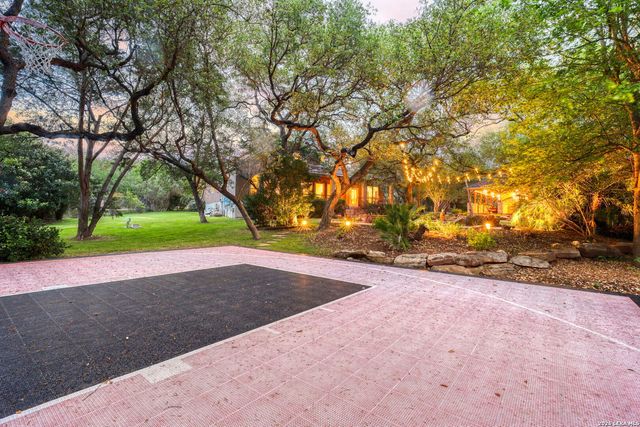 8902 Sonata Court, San Antonio, TX 78266