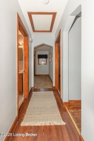 3664 Kahlert Ave, Louisville, KY 40215