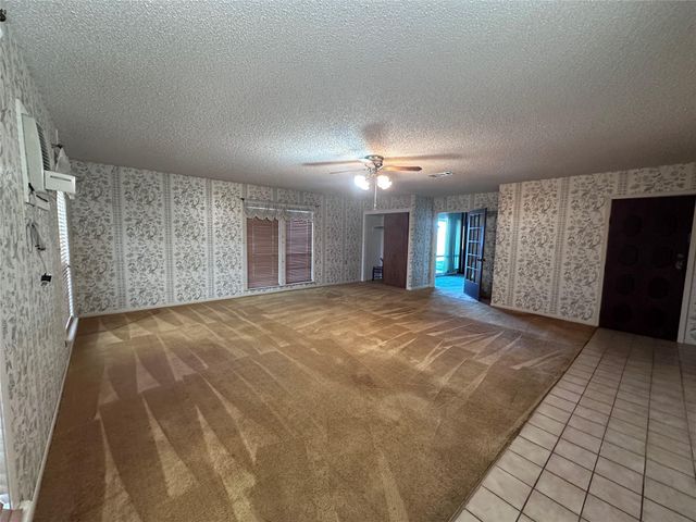 180 Griesenbeck Ranch RD, Bastrop, TX 78602