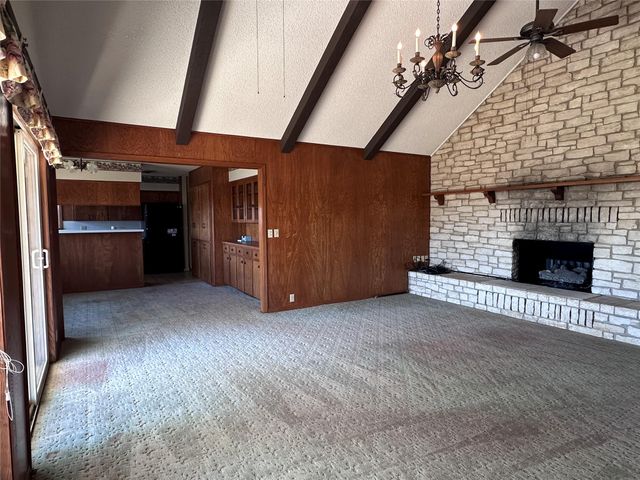 180 Griesenbeck Ranch RD, Bastrop, TX 78602