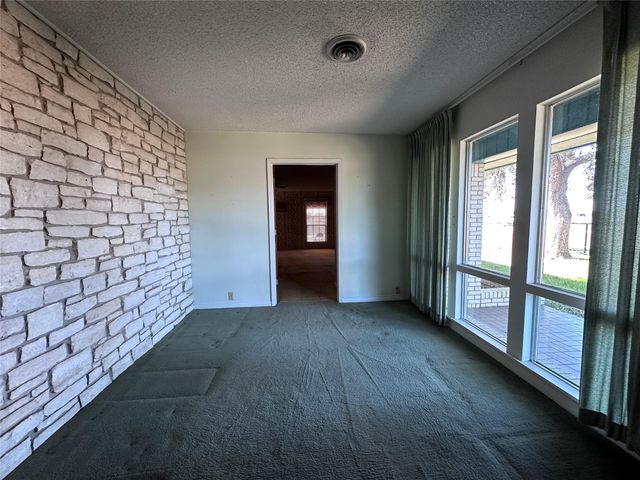 180 Griesenbeck Ranch RD, Bastrop, TX 78602