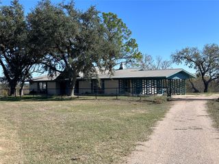 180 Griesenbeck Ranch RD, Bastrop, TX 78602