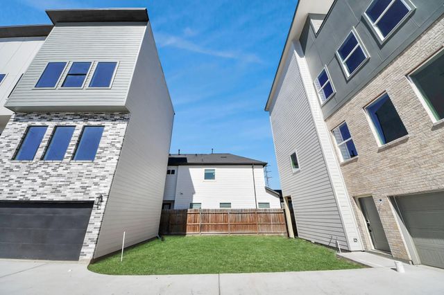 5510 Hardy Street, Houston, TX 77009