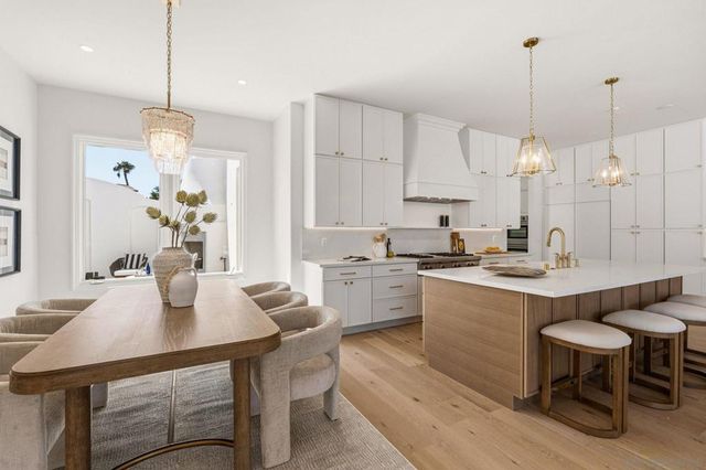 8164 Pale Moon, San Diego, CA 92127