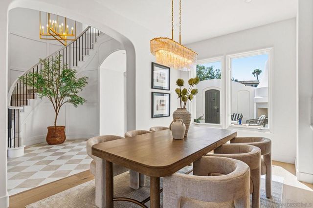 8164 Pale Moon, San Diego, CA 92127