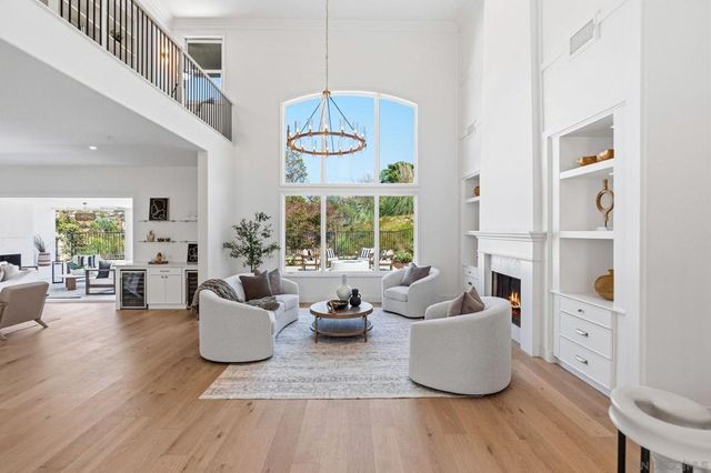 8164 Pale Moon, San Diego, CA 92127
