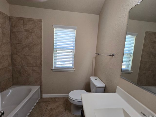 5031 Italica Rd, San Antonio, TX 78253