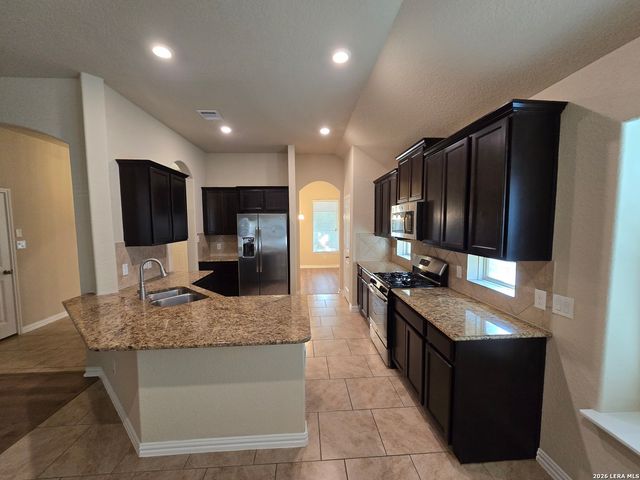 5031 Italica Rd, San Antonio, TX 78253