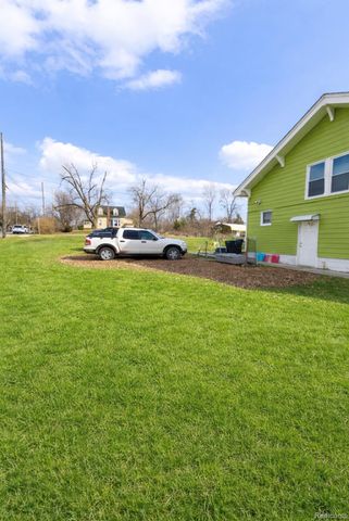 388 N Perry Street, Pontiac, MI 48342